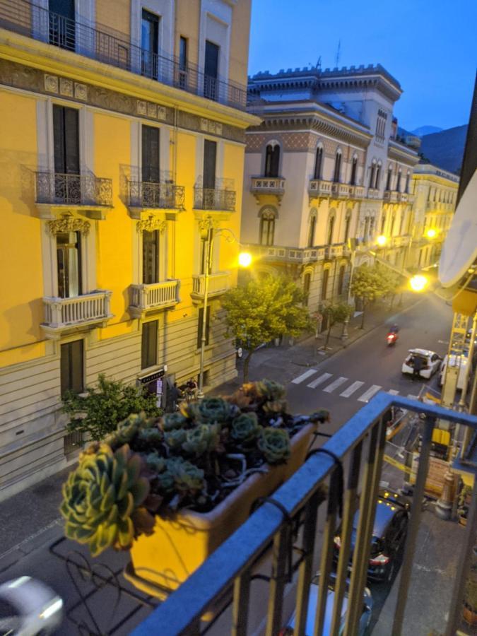 Appartamento Saragone Salerno Eksteriør bilde